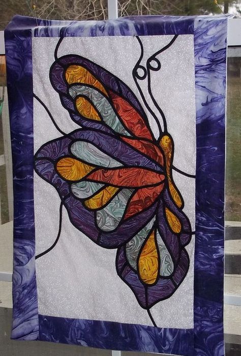 butterfly quilt - I want to make one in this stained glass style some day Butterfly Quilts, Quilt Hanging, Stained Glass Quilt, Butterfly Quilt, Stained Glass Butterfly, Animal Quilts, Glass Butterfly, Personalized Quilt, Stained Glass Projects