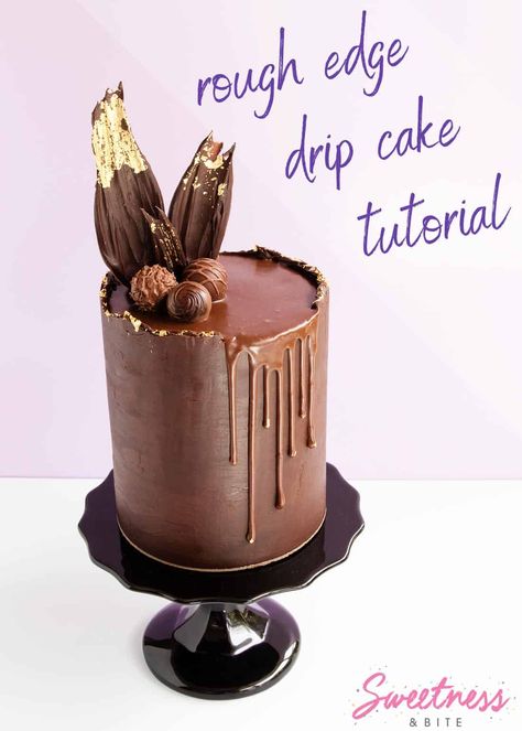 Rich Caramel Mud Cake - Sweetness & Bite Chocolate Cake Gold Decoration, Chocolate Mud Cake Decorating, Chocolate Shards Cake Decoration, Decorate Chocolate Cake Ideas, Chocolate Drip Cake Ideas, Decorate Chocolate Cake, Chocolate Ganache Cakes, Gold Chocolate Cake, Chocolate Loaded Cake