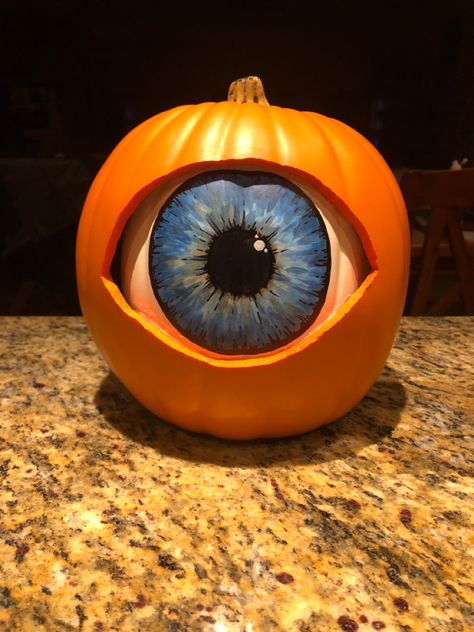 Cyclops/Eyeball pumpkin Pumpkin Eyeball Carving, Eye Ball Pumpkin Carving, Eye Ball Pumpkin Painting, Pumpkin Carving Eyeball, Eyeball Pumpkin Carving, Eyeball Pumpkin Painting, Eye Ball Pumpkin, Evil Eye Pumpkin, Eye Pumpkin Carving