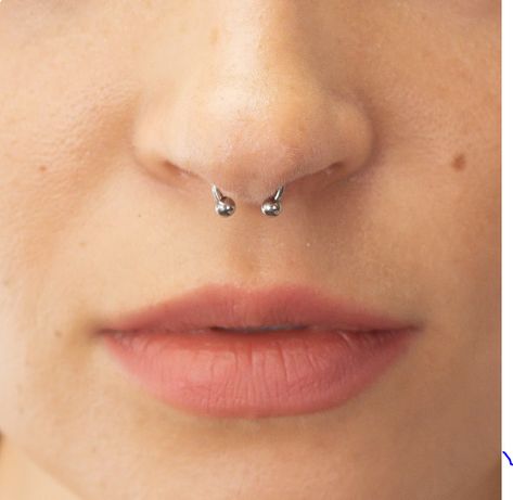 Nose Piercing Men Septum, 14g Septum Piercing, Nose Peicerings Septum, Nose And Septum Piercing Together, Subtle Septum Piercing, Tiny Septum Piercing, Tiny Septum Ring, Cute Septum Piercing, Septum Piercing Aesthetic