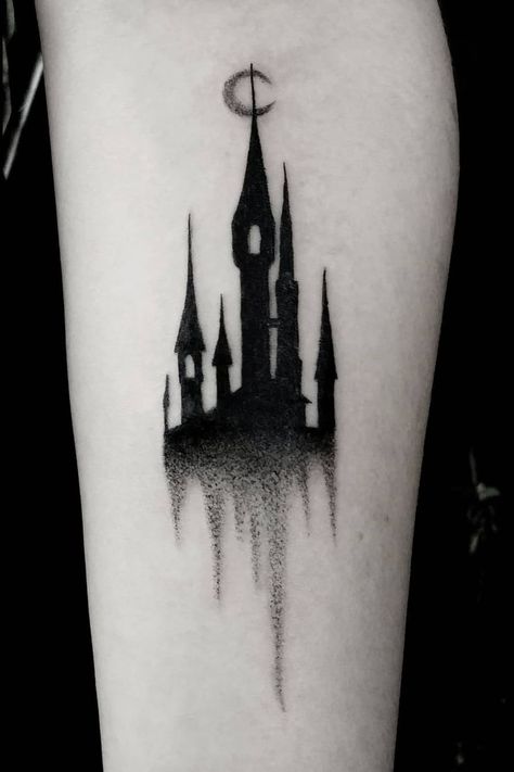 Dark Castle Tattoo, Gothic Castle Tattoo, Castle Tattoo Design, Skull Hand Tattoos, Pumpkin Tattoos, Tattoo Art Ideas, Haunted House Tattoo, Tato Geometris, Dibujos Dark