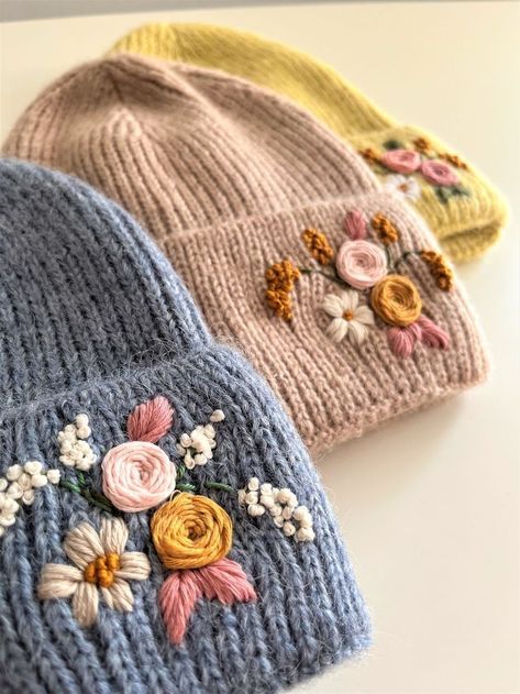 Floral Beanie, Basic Hand Embroidery Stitches, Clothes Embroidery Diy, Pola Bordir, Flower Women, Embroidered Beanie, Wool Embroidery, Embroidery Stitches Tutorial, Hand Embroidery Projects