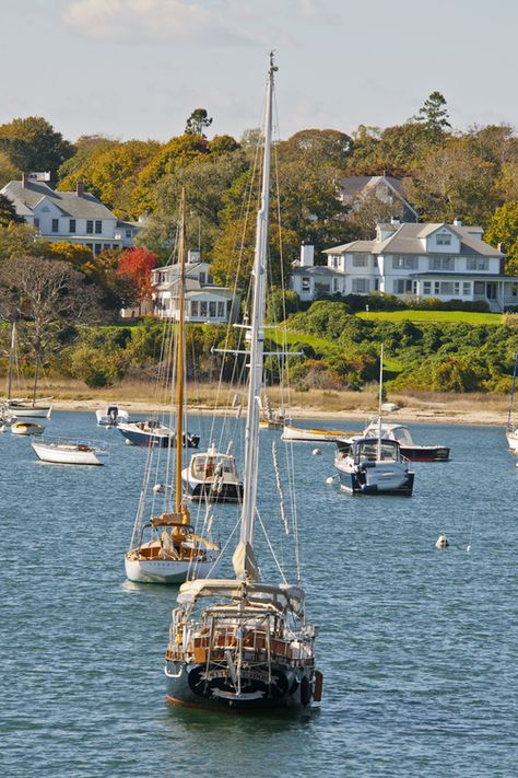 Marthas Vineyard Things To Do, Marthas Vineyard Aesthetic, Marthas Vinyard, Marthas Vineyard Vacation, Vineyard Vacation, New England Aesthetic, Wooden Sailboat, Coastal Life, Martha's Vineyard