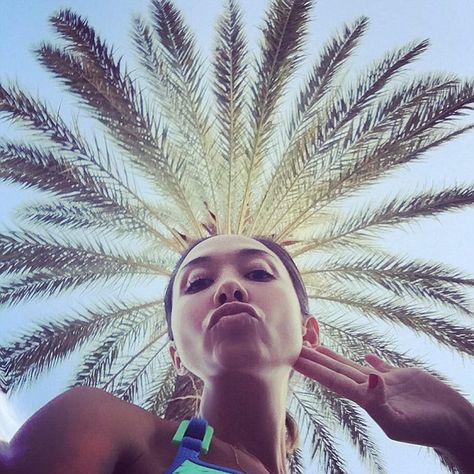 'Face palm': Myleene posted a silly selfie of her pouting underneath a palm tree... Silly Selfies, Face Palm, Myleene Klass, Best Selfies, Ideas For Instagram Photos, Post Ideas, Photo Op, Family Holiday, Palm Tree