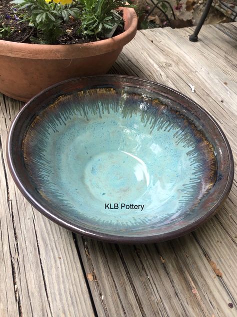 Amaco Blue Lagoon, Textured Turquoise, Glazing Ideas, Glaze Combinations, Glaze Combos, Glaze Ideas, Pottery Glaze, Pottery Inspo, Amaco Glazes