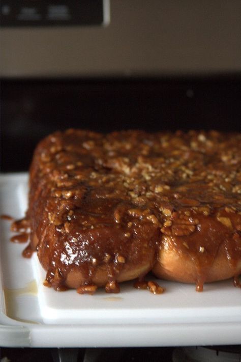 Sourdough Sticky Buns, Easy Sticky Bun Recipe, Homemade Sticky Buns, Sourdough Ideas, Caramel Sticky Buns, Sourdough Breads, Recipe Using Sourdough Starter, Sticky Bun, Sticky Buns Recipes