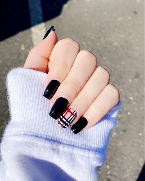 Nail design • nail tech • Fall Nail Inspo • Fall Nails • Fall Nail Design • Black Nails Simple Plaid Nails, Plaid Nails Black, Black Plaid Nails, Plaid Nails Fall, Flannel Nails, Nails Plaid, Fall Nail Inspo, November Nails, Plaid Nails