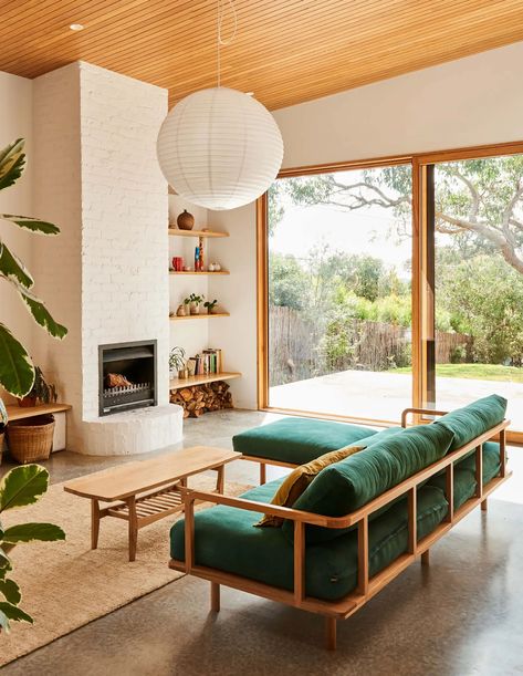 fireplace Modern Vintage Decor, Hus Inspiration, Style Deco, Coastal Home, Australian Homes, The Design Files, Design Living Room, Coastal Homes, A Living Room