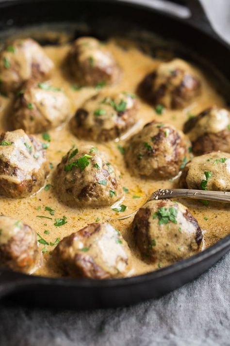 Seriously Amazing Swedish Meatballs in Brown Gravy - hearty and comforting meatballs in the most delicious brown gravy ever! #swedishmeatballs #browngravy #meatballs | Littlespicejar.com Meatballs In Brown Gravy, Brown Gravy Recipe, Savory Meatballs, Brown Gravy, Swedish Meatballs, Gravy Recipes, Meatball Recipes, Beef Dishes, Meat Dishes