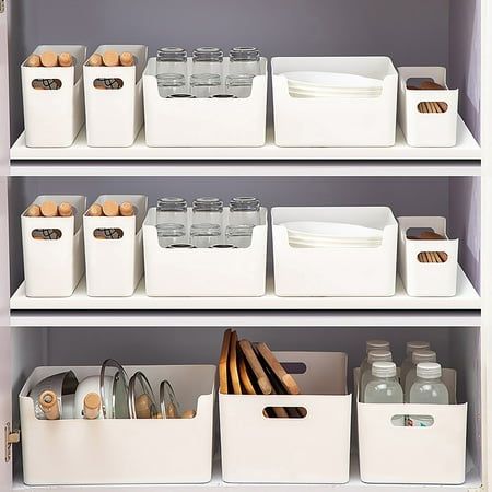 Organiser Cucina, Bathroom Storage Boxes, Small Storage Boxes, Kitchen Storage Boxes, Cabinets And Countertops, Plastic Container Storage, Kitchen Organizer, Shop Storage, Plastic Box Storage