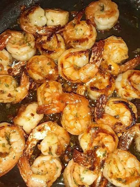 Honey Butter Old Bay Shrimp Honey Butter Old Bay Shrimp, Shrimp Healthy, Old Bay Shrimp, Honey Garlic Shrimp, Prawn Recipes, Shrimp Dishes, Shrimp Recipe, Old Bay, Garlic Shrimp