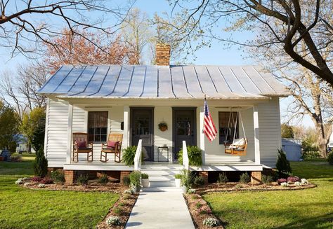 North Carolina Cotton Mill Village House Exterior with Two Front Doors and Metal Roof North Carolina Cottage, Coral Front Doors, Bold Front Door Colors, Small House Renovation, Florida Cottage, Cotton Mill, Old Homes, Georgian Architecture, Cabin Interiors