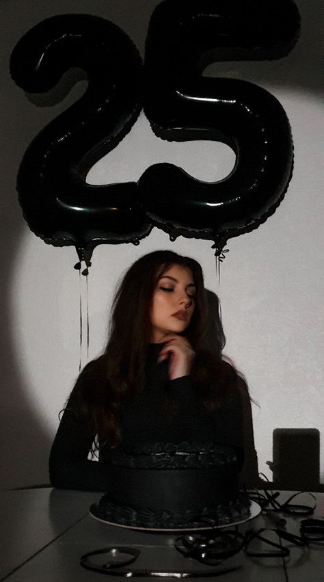 Birthday Photoshoot Ideas 2023, 25th Birthday Poses, Black 25th Birthday Party Ideas, 25birthday Ideas, Plus Size Birthday Shoot Ideas, Birthday Party 25th Ideas, 25th Birthday Pictures, 25 Birthday Picture Ideas, Happy Birthday 25th Birthday