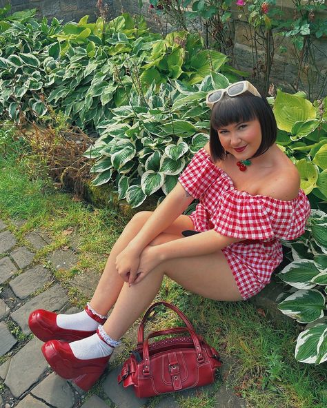 It’s red gingham kinda summer ❤️🤍❤️ Borrowed off @thriftyfinnie ✨ Dot Outfit, Gingham Outfit, Dots Outfit, Gingham Fashion, Autumn Fits, Red Gingham, Strawberry Shortcake, The Borrowers, Gingham