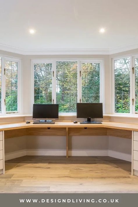 Bay Window Decor Ideas, Bay Window Office, Bay Window Desk, Wall Desks, Bay Window Decor, Window Bay, Bay Window Design, Luxury Places, Window Desk