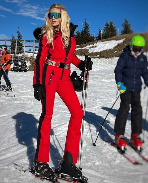 Goldberg Ski Outfit, Red Ski Outfit, Skiing Fashion, Ski Chic, Ski Weekend, Winter Glam, Ski Outfits, Ski Style, Snow Machine