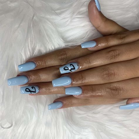 Light Blue Nails With J Initial, Light Blue Nails With Initials, Blue Nails With Initials, Cute Light Blue Nails, Powder Blue Nails, Nails Light Blue, Light Blue Nail Designs, Boyfriend Initials, Sky Blue Nails