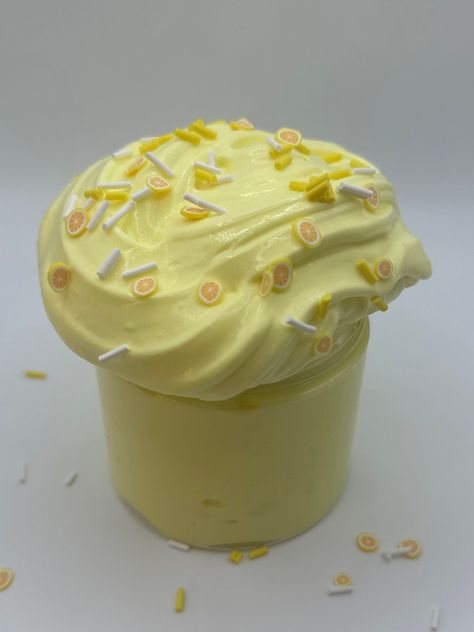 Soft, dreamy lemonade butter slime! Amarillo Aesthetic, Yellow Slime, Water Slime, Butter Slime, Cloud Dough, Foam Slime, Russell Terrier, Product Photos, Jack Russell