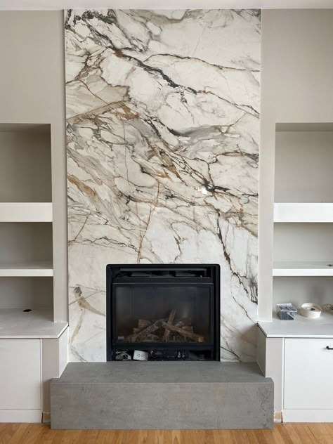 Fireplace: Neolith Beton & Calacatta Luxe | Marble Trend | Marble, Granite, Tiles | Toronto | Ontario : Marble Trend | Marble, Granite, Tiles | Toronto | Ontario Calacatta Luxe, Tiled Fireplace Wall, Fireplace Feature Wall, Granite Fireplace, Marble Trend, Natural Stone Fireplaces, Marble Fireplace Mantel, Marble Fireplace Surround, Marble Fireplace