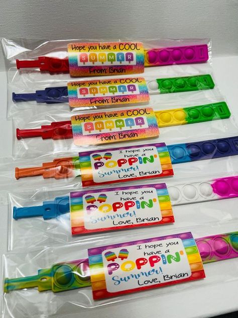 Pop it Bracelet , End Of School Gift , Classroom Gifts , Students Gift , Kindergarden Gift , Party Favor , Class Favors , Summer Toy #EndofYearGifts#TeacherGifts#StudentAppreciation#SummerBreakReady#SchoolIsOut#HappySummer ,https://medium.com/p/b2d6edb42b88 End School Year Gifts Kids, Pop It Favors, End Of Year Summer Gifts For Students, Summer Class Gifts For Kids, Kids End Of School Gifts, Spring Break Gifts For Students, Last Day Of School Gifts For Friends, End Of School Gifts For Students, Last Day Of School Gifts For Classmates