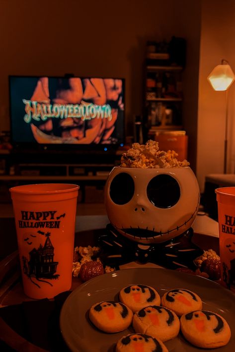 Halloweentown movie night with snacks. Halloween At Home Aesthetic, Halloween Is Cool Halloweentown, Snacks For Movie Night Aesthetic, Aesthetic Halloween Movie Night, Halloween Aesthetic Movie Night, Halloween Film Aesthetic, Fright Night Aesthetic, Halloween Movie Set Up, Halloween Hang Out Ideas