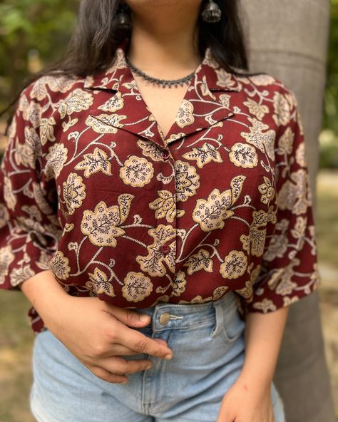 Flow through summer days in Kalamkari comfort. 🍋🌼 DM to order ✨ www.ishitabhasinlabel.com Kalamkari shirt, Kalamkari cropped shirt, summer shirts, summer vibes, casual shirts, casual outfits, Ishita Bhasin, fusion fashion, indowestern, designer shirts, block printing #kalamkarishirts#kalamkari#indiankalamkari#blockprinting#ishitabhasin#designeroutfits#summershirts#summervibes#summertime#casualshirts#croppedshirts#ishitabhasin#ethnicdesign Printed Top Designs For Women, Block Print Top Designs, Kalamkari Shirts Women, Kalamkari Crop Top, Indowestern Outfits Casual, Shirt Blouse Designs, Floral Blouse Outfit, Crop Shirts For Women, Printed Shirts For Women