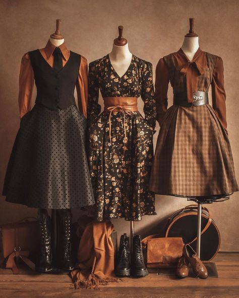 Vintage Capsule Wardrobe, Capsule Wardrobe Women, Waistcoat Dress, Old Fashion Dresses, Autumn Outfits, Brown Shades, Dress Belt, 1940s Fashion, Fashion Line