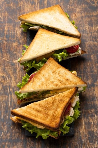 Triangle Sandwiches, Salad Meals, Picnic Date Food, Sweet Potato Recipes Healthy, Salad Inspiration, Healthy Thanksgiving Recipes, Sandwich Makers, Salad Salad, Salad Dishes