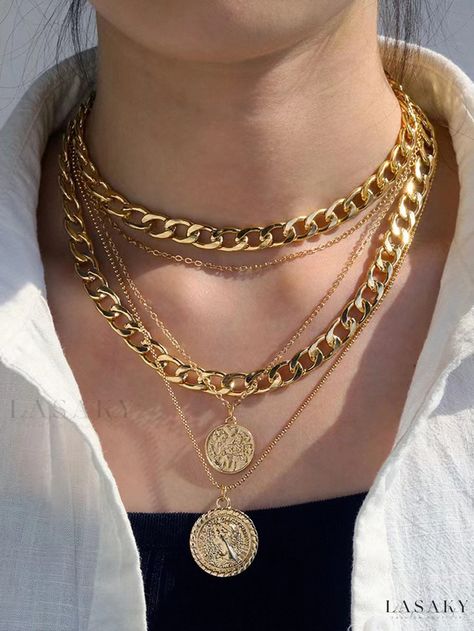 Gold chain necklace outfit