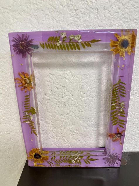 DIY Resin picture frame- handmade- $25 Resin Photo, Diy Resin Art, Diy Resin, Wood Resin, Photo Craft, Diy Home Crafts, Resin Diy, Educational Activities, Handmade Wood