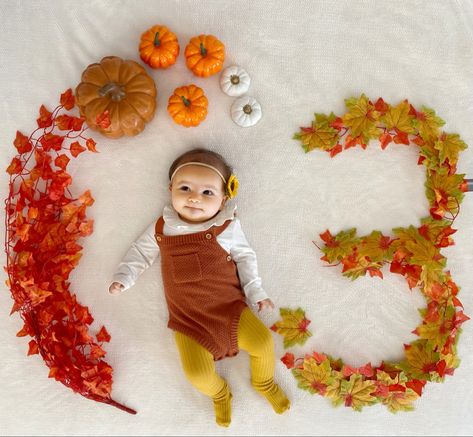 3rd month One Month Old Baby Pictures November, 3rd Month Baby Photo Ideas, 3rd Month Baby Photoshoot Ideas, 3month Baby Photoshoot, 3 Month Baby Photoshoot, 3 Months Baby Photography, Baby Birthday Month, Fall Baby Pictures, Mother Baby Photography