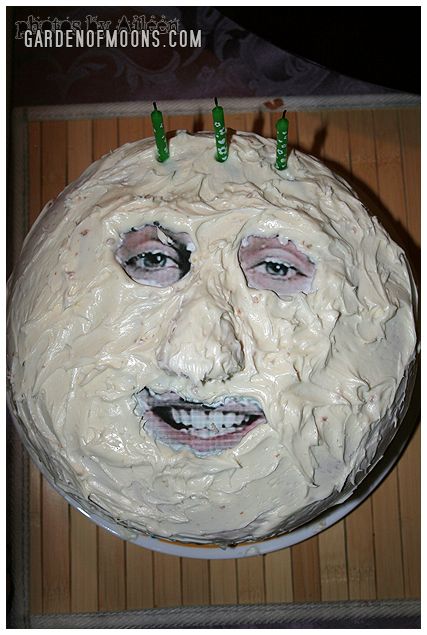 Goofy Cake, Trash Tv, Bad Cakes, Ugly Cakes, Hedgehog Cake, Cake Fails, Mighty Boosh, Noel Fielding, Funny Birthday Cakes