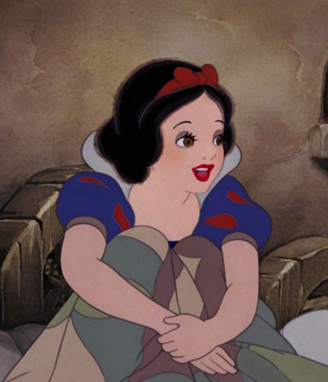 Snow White and the Seven Dwarfs (1937) Snow White Icon, Snow White 1937, Classic Memes, Snow White Disney, Disney Cartoon Characters, Disney Collage, Disney Princess Frozen, Classic Cartoon Characters, Snow White And The Seven Dwarfs