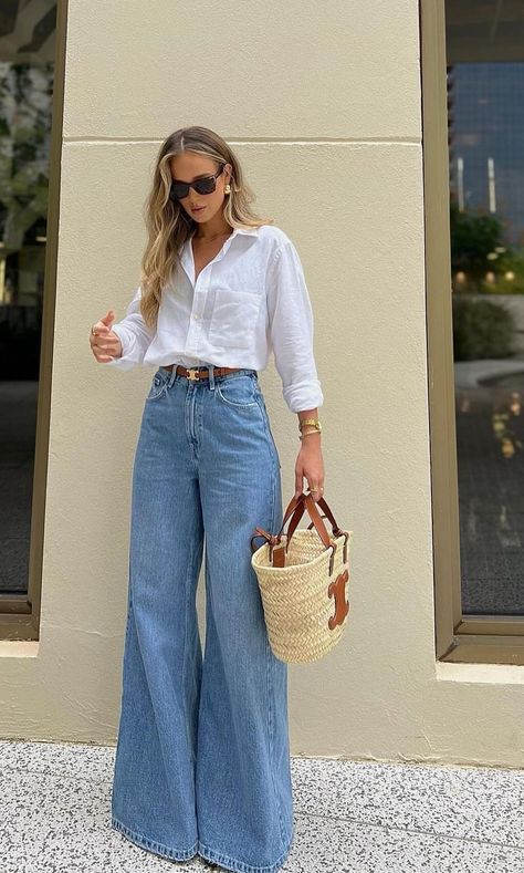 Wide Leg Outfit, Wide Leg Jeans Outfit, Legs Outfit, Wide Legged Jeans, Looks Pinterest, Elegante Casual, Mode Inspo, Looks Style, Mode Inspiration