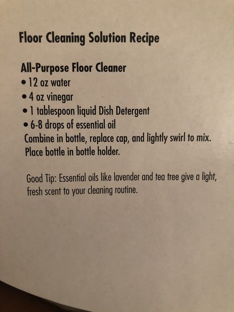 Mop Solution Diy, Mop Solution, Homemade Floor Cleaners, Diy Floor Cleaner, Floor Cleaning Solution, Homemade Cleaning Supplies, Easy Cleaning Hacks, Diy Cleaning Solution, Homemade Cleaning Solutions