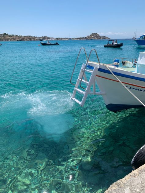 mykonos island aesthetic beach sea boat Mykonos Beaches, Greek Island Hopping, Greece Beach, Beach Boat, Mykonos Island, Greece Vacation, Greece Holiday, Mykonos Greece, Greece Islands