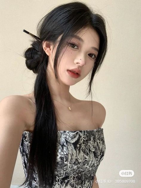 Chinese Traditional Hairstyles, Chinese Douyin, New Year Hairstyle, Cute Box Braids, Traditional Hairstyle, Hair Inspiration Long, Gorgeous Hairstyles, Cute Box Braids Hairstyles, Chinese Hairstyle