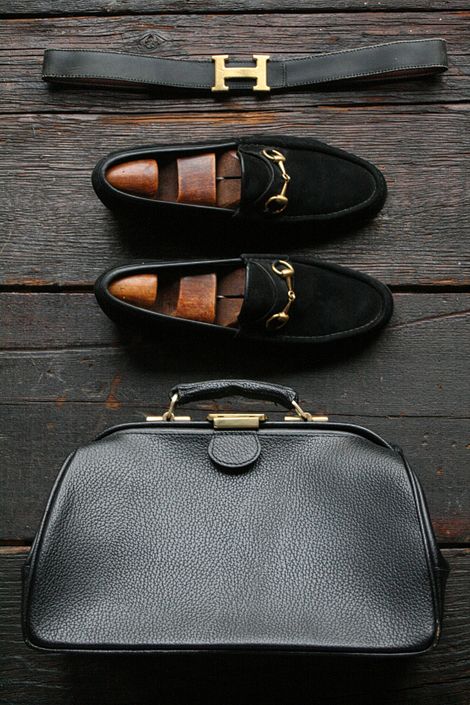 black & gold hermès Gucci Loafers, Mode Masculine, Well Dressed Men, Look Vintage, Gentleman Style, Dandy, Well Dressed, Stylish Men, Look Fashion