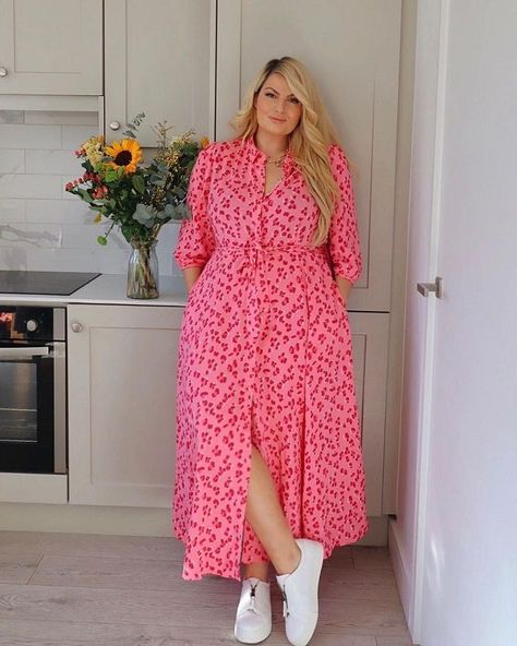 [SponsoredPost] 97 Top Plus Size Spring Outfits Casual Ideas You Never Thought Of In All Season #plussizespringoutfitscasual Modest Plus Size Fashion, Dress And Sneakers Outfit, Outfits Gorditas, Elegantes Outfit Frau, Chique Outfit, Plus Size Summer Dresses, Look Plus Size, Moda Plus Size, Casual Chic Outfit