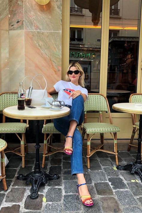 I've Been a Stylist for 10 Years—These 3 Outfits Always Look Good | WhoWhatWear (UK) | Bloglovin’ Ballet Flats Outfit, Jeans And T Shirt Outfit, Estilo Indie, 여름 스타일, Flats Outfit, Outfit Jeans, Stil Inspiration, Ținută Casual, Mode Ootd