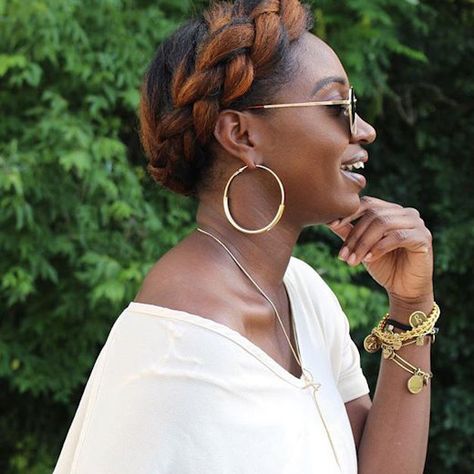 Crown Braids | Not only is this style perfect for your late summer soirees, but it literally takes less than 15 minutes to do. Fall in love with these pretty plaits and twists we spotted on The Gram! Crown Braids, Halo Braids, Braided Crown Hairstyles, Natural Braided Hairstyles, Natural Hair Cuts, Natural Hair Twists, Twist Styles, Protective Hairstyles Braids, Goddess Hairstyles