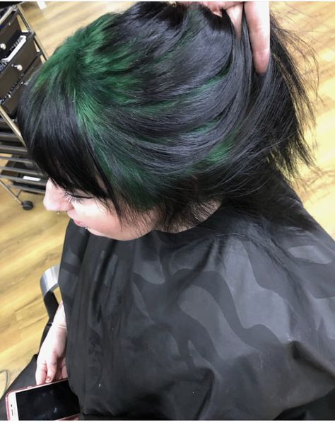 Short Hair Black Highlights, Dark Green Roots Black Hair, Green Ghost Roots, Ghost Roots Hair Dye, Green Roots Black Hair, Fun Red Hair Color Ideas, Dyed Roots On Black Hair, Colored Roots With Black Hair, Dyed Roots