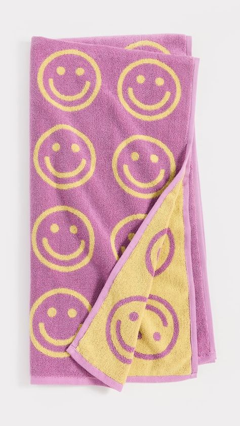 To Cheer Up Their Bathroom: Baggu Bath Towel Holiday Gift List, Plastic Shopping Bags, Colorful Aesthetic, Smart Living, Quality Handbags, Cheer Up, Gift List, Bath Towel, Color Choices