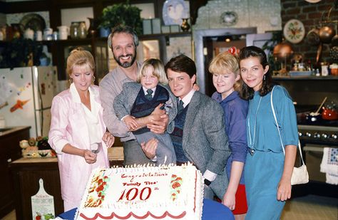 Alex P Keaton, Michael Fox, Random Notes, 80 Tv Shows, Top Tv Shows, Behind The Scenes Photos, 80s Tv, Childhood Memories 70s, Michael J Fox