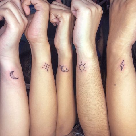 Matching Mother Daughter Tattoos For 3, 4 Matching Tattoos, Group Tattoos, Friend Tattoos Small, Matching Bff Tattoos, Cousin Tattoos, Maching Tattoos, Matching Friend Tattoos, Cute Matching Tattoos