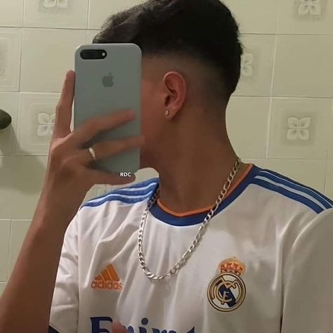 Real Madrid Profile 🤍 Real Madrid Kit, Real Madrid Shirt, Serie Bmw, Creepy Faces, Instagram Captions Clever, Free Photo Filters, Hala Madrid, New Photo Download, Cute Instagram Pictures