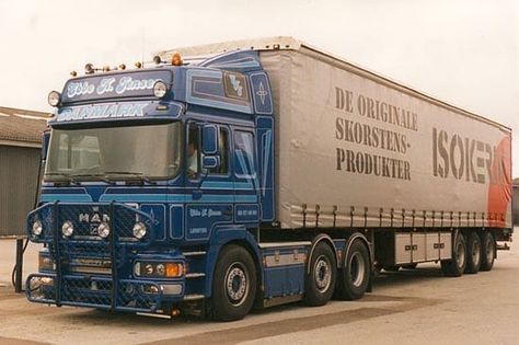 Old Trucks👑 on Instagram: “Man F2000👑👑👑 #ManTrucks #OldschoolMan #ManTrucks #OldchoolTruck #OldButGold #goinstyle #Truck #Driver #90s #InternationalTransport…” Truck House, Man Truck, Man Trucks, Trailer Storage, Instagram Man, Semi Trailer, Volvo Trucks, Heavy Truck, Truck Driver