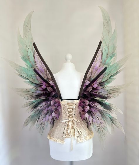 Feathered Fairy Wings, Fairy Goddess Costume, Diy Feather Wings, Fairy Halloween Costumes For Women, Wedding Dress With Wings, Fairy Staff, Flower Angel Wings, Fairy Wings Aesthetic, Flower Fairy Wings