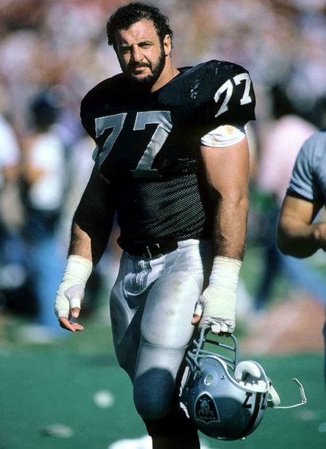 American Football Quotes, Raiders Players, Raiders Nation, Raiders Baby, Oakland Raiders Football, Nfl Raiders, Nfl Oakland Raiders, Nfl Football Players, Raiders Football