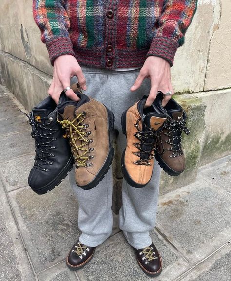 Danner Boots Men Outfit, Nike Winter Shoes, Danner Boots Men, Nike Acg Boots, Boots Men Outfit, Hiking Boots Outfit, Boots Outfit Men, Danner Boots, Nike Boots